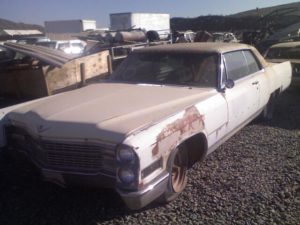 1966 Cadillac Coupe deVille (66CA5147D)