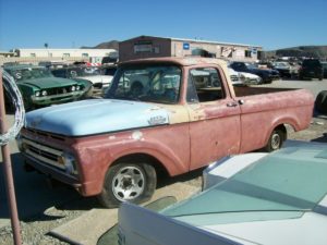 1961 Ford-F100 (61FT2048D)